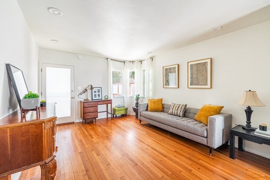 More Photos Of 914 20Th St, Santa Monica Apartments For Sale