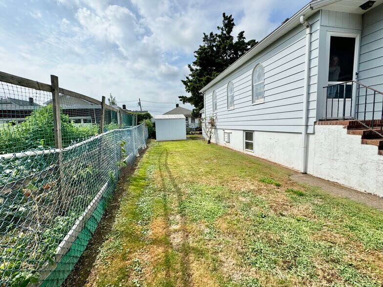 More Photos Of 128 Arthur St, Linden Religious Facility For Sale