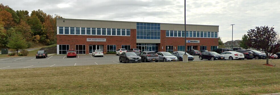 More Photos Of 4 Crotty Ln, New Windsor Township Medical For Lease