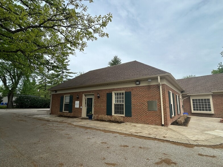 More Photos Of 614 Wooster Pike, Terrace Park Storefront Retail Office For Lease