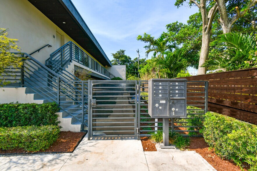 More Photos Of 1273 NE 38th St, Oakland Park Apartments For Sale