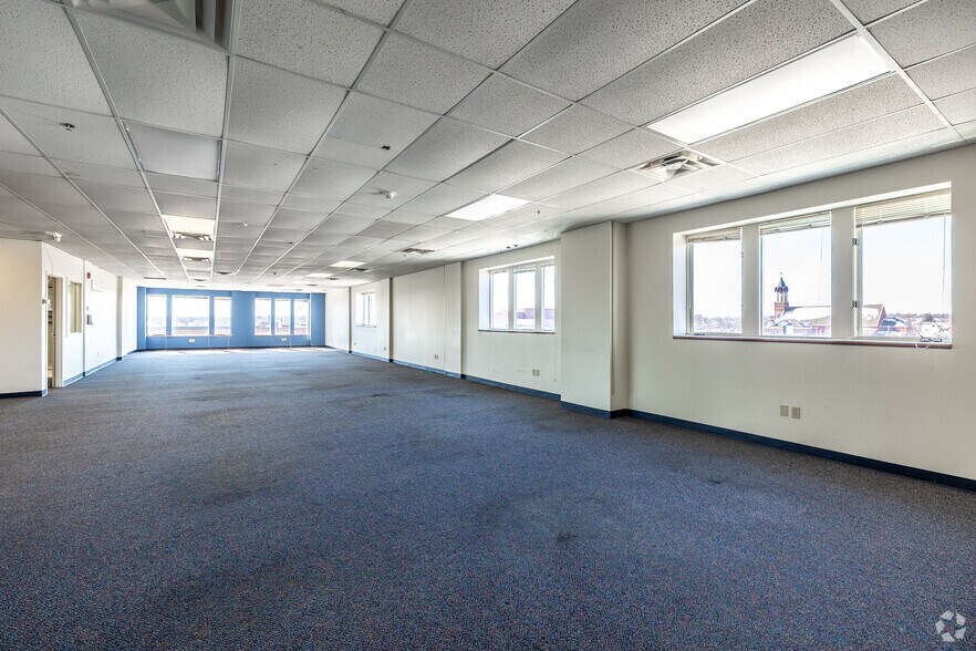 More Photos Of 11 E Church St, Marshalltown Unknown For Sale