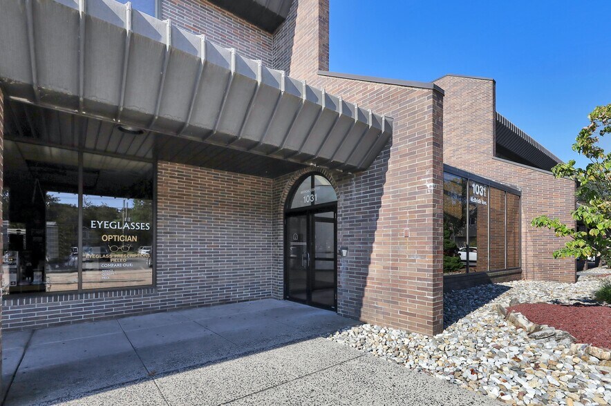 More Photos Of 1003-1031 McBride Ave, Woodland Park Medical For Lease