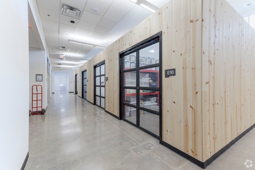 More Photos Of 4750 S 44th Pl, Phoenix Coworking Space