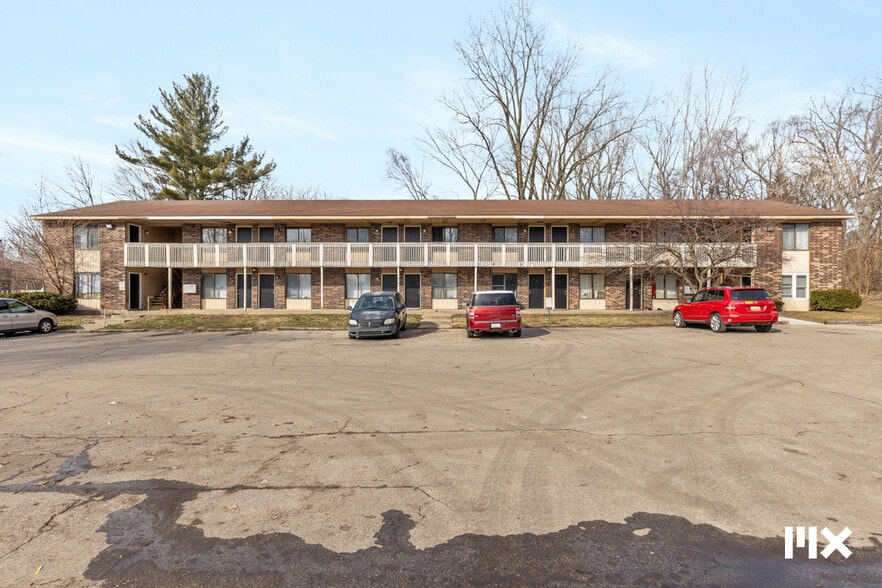 More Photos Of 4130 Oak Park Dr SE, Grand Rapids Apartments For Sale