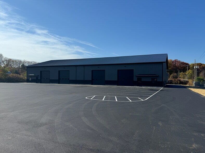 More Photos Of 785 Burdeck St, Rotterdam Land For Lease