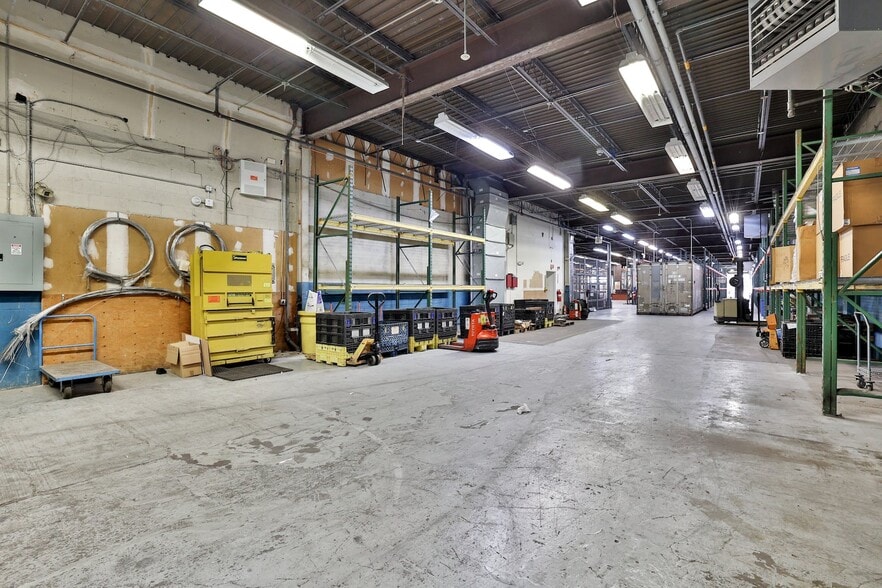 More Photos Of 16 Harrison Ave, Yonkers Warehouse For Lease