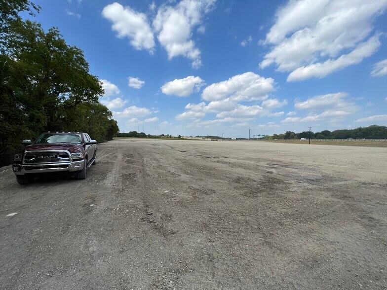 More Photos Of TBD S Central Expressway, Melissa Land For Sale