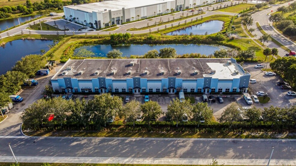 More Photos Of 6901-6945 NW LTC Pky, Port Saint Lucie Warehouse For Lease