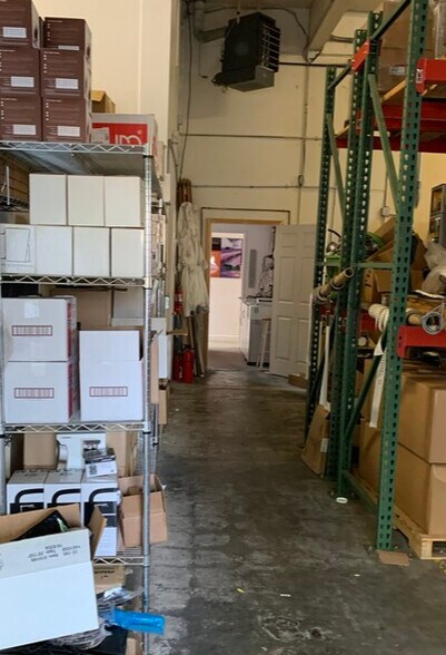 More Photos Of 716-718 Frederick St, Santa Cruz Flex For Sale