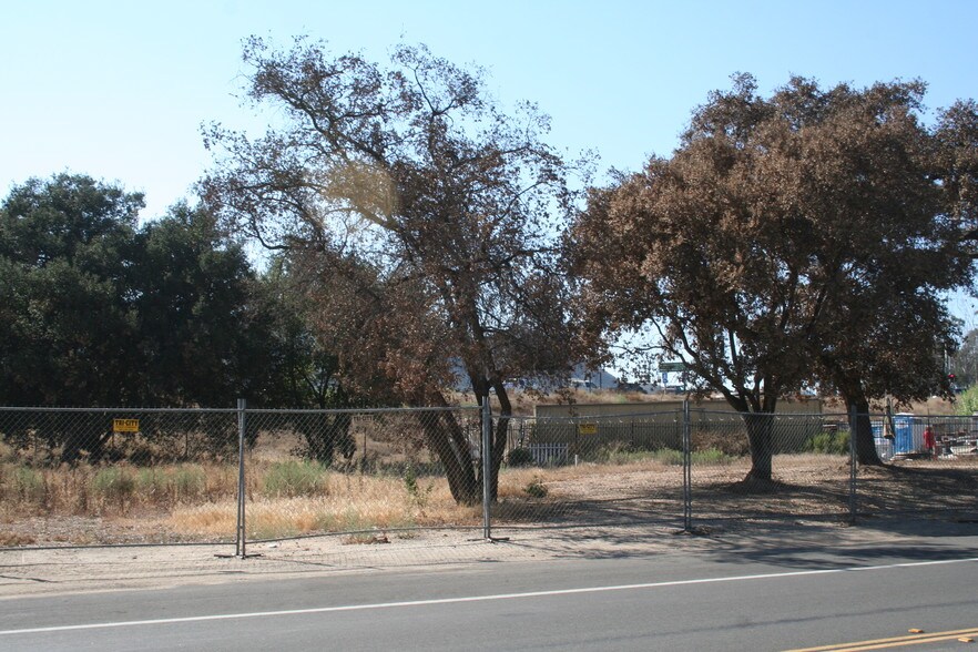 More Photos Of Mountain Meadow Rd, Escondido Unknown For Lease