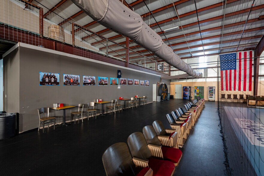 More Photos Of 15250 Hillcroft Ave, Missouri City Warehouse For Sale