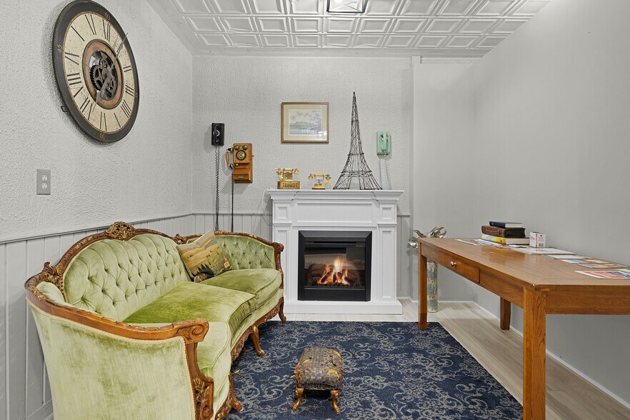 More Photos Of 30 Quarterline St, Newaygo Specialty For Sale