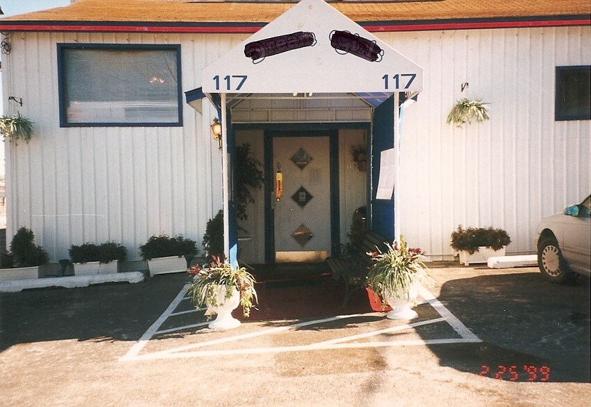 More Photos Of 117 Bruce St, Syracuse Storefront Retail Office For Sale