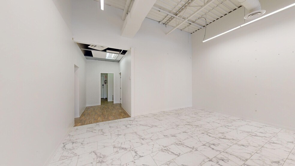 More Photos Of 4810 50 st, Stettler Flex For Lease