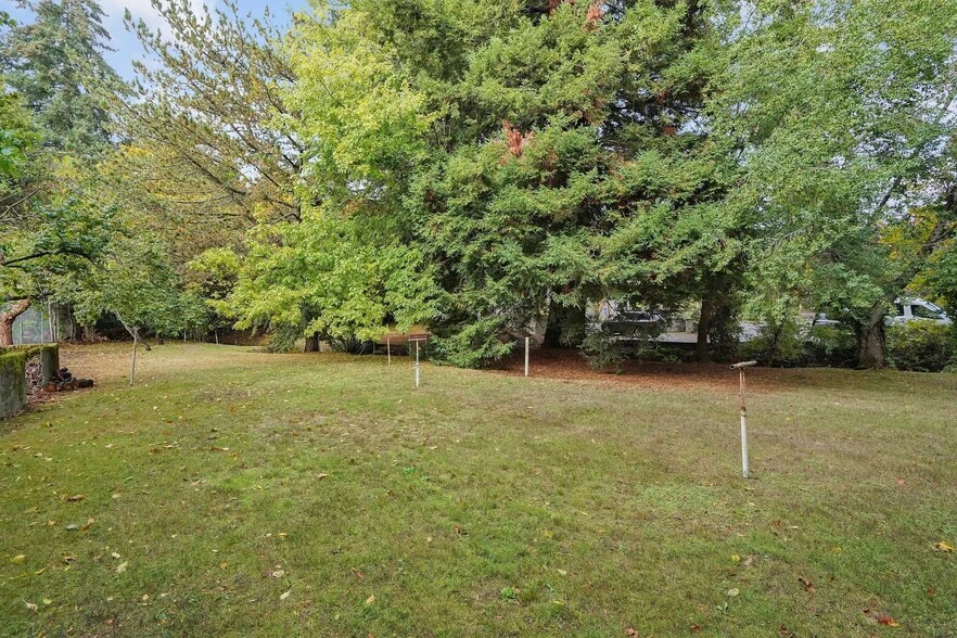 More Photos Of 1230 Fairview Ave SE, Salem Office For Sale