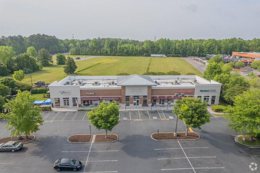 More Photos Of 141 Hillcrest Pky, Chesapeake Freestanding For Lease