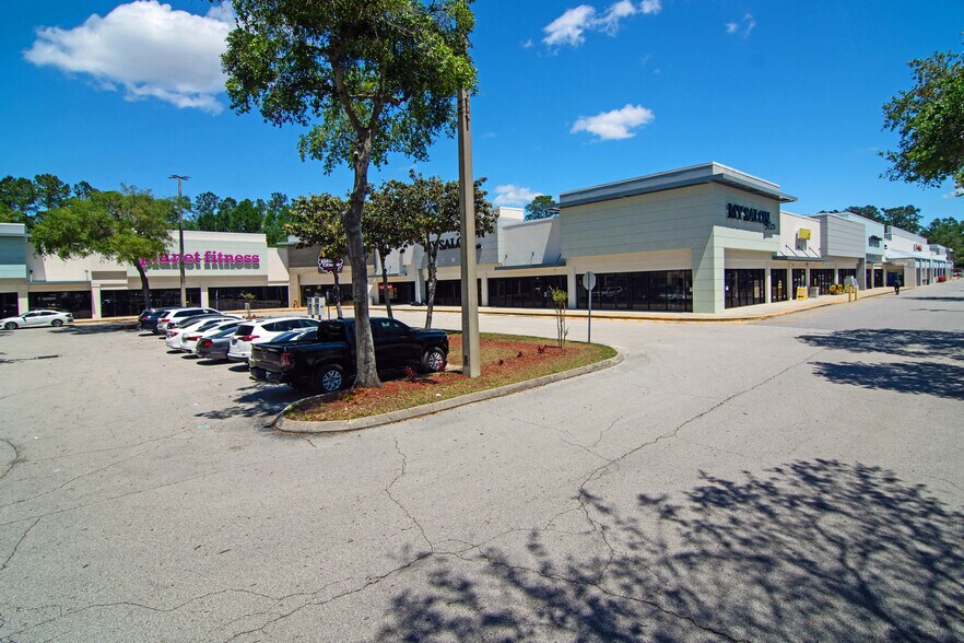 More Photos Of 8595 Beach Blvd, Jacksonville Unknown For Lease