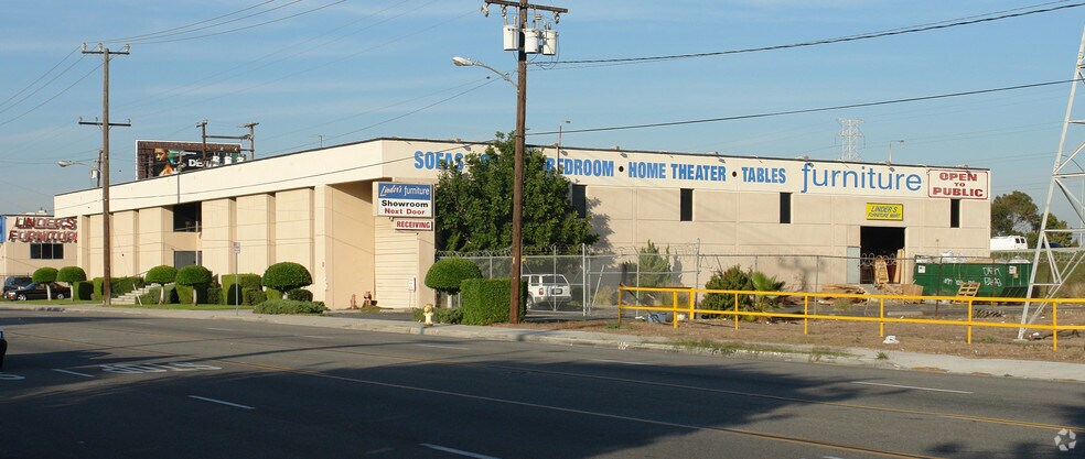 More Photos Of 20218-20220 S Hamilton Ave, Torrance Showroom For Lease