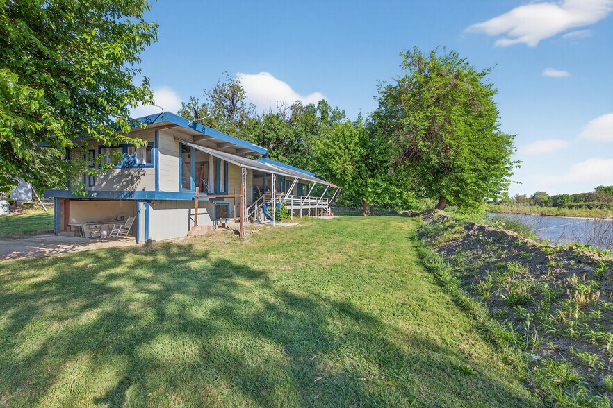More Photos Of 25433 South Ave, Corning Manufactured Housing Mobile Home Park For Sale