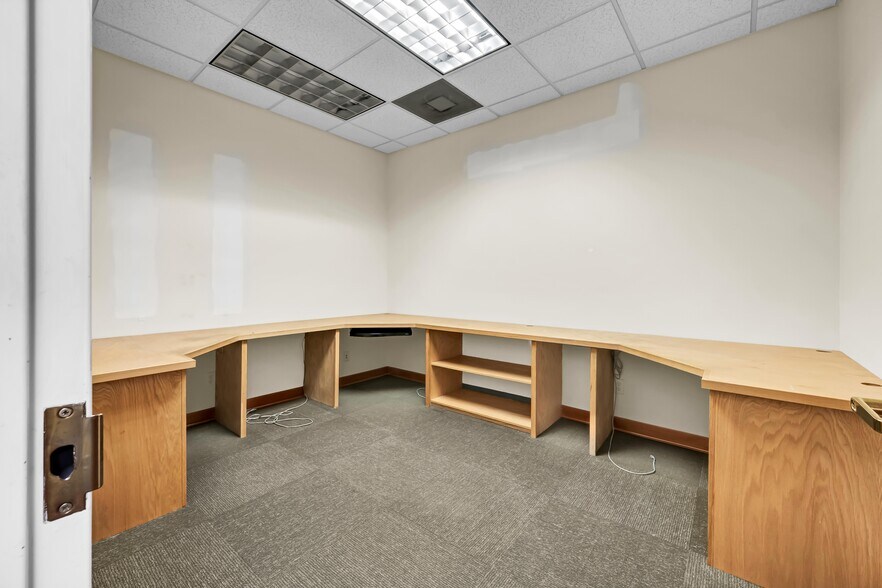 More Photos Of 48 Route 6, Yorktown Heights Medical For Sale