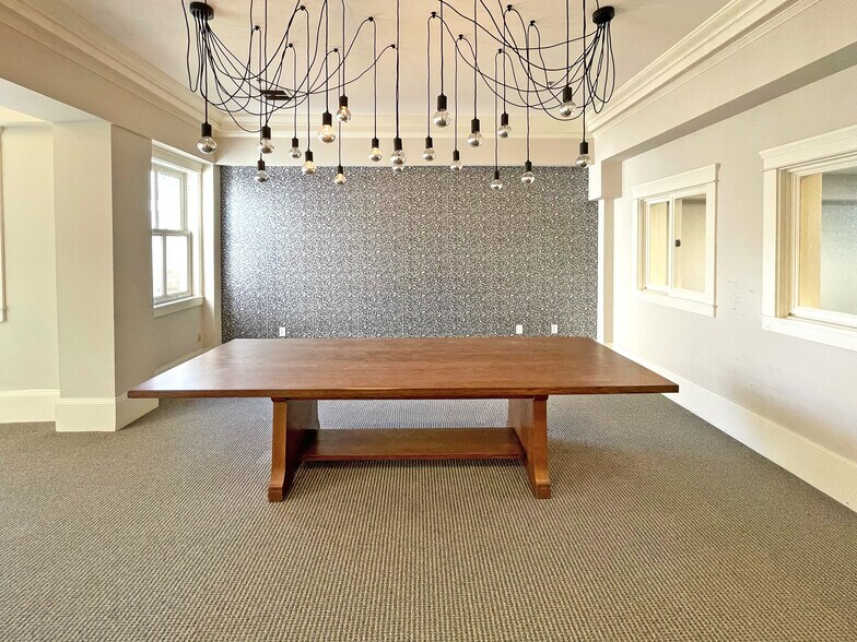 More Photos Of 2014 Shattuck Ave, Berkeley Office For Lease