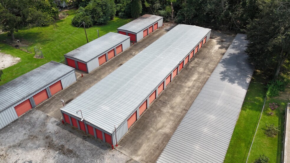 More Photos Of 4497 Main St, Vidor Self Storage For Sale