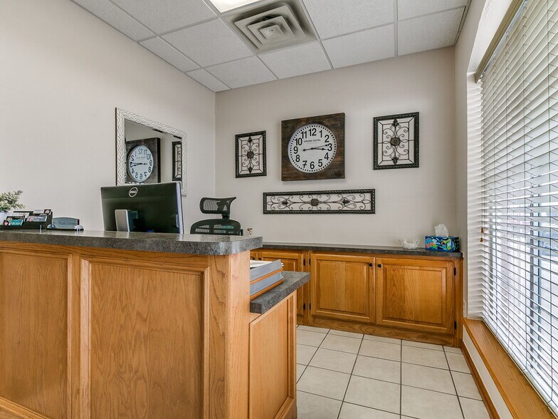 More Photos Of 2326-2350 N Interstate Dr, Norman Office For Sale