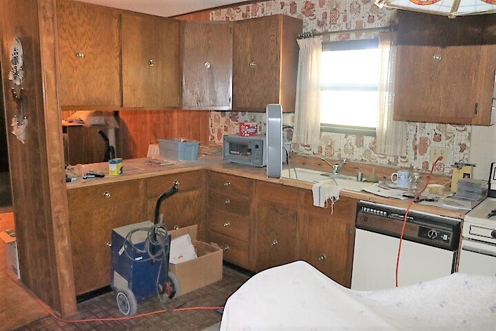 More Photos Of 127 Clayton Rd, Raton Bar For Sale