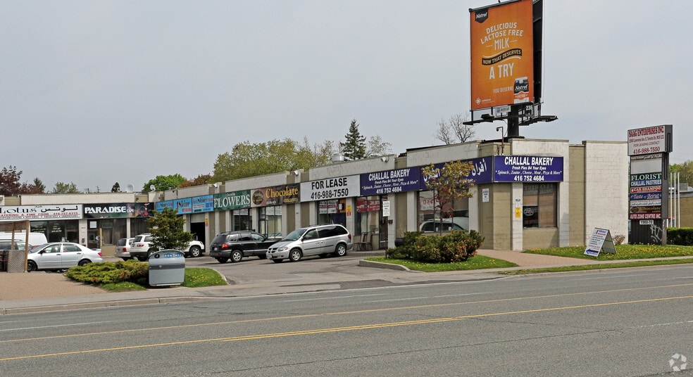 More Photos Of 1960 Lawrence Ave E, Toronto General Retail For Lease