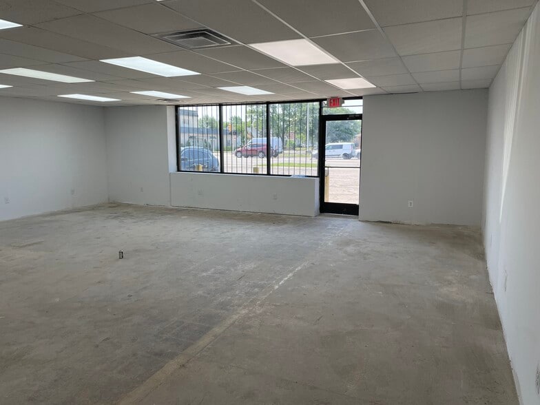 More Photos Of 19000 W Warren Ave, Detroit Freestanding For Sale