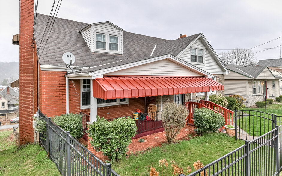 Primary Photo Of 700 5th Ave, East Mc Keesport Multifamily For Sale