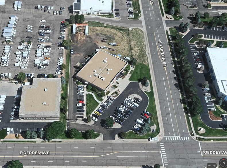 More Photos Of 7241 S Fulton St, Englewood Light Distribution For Sale