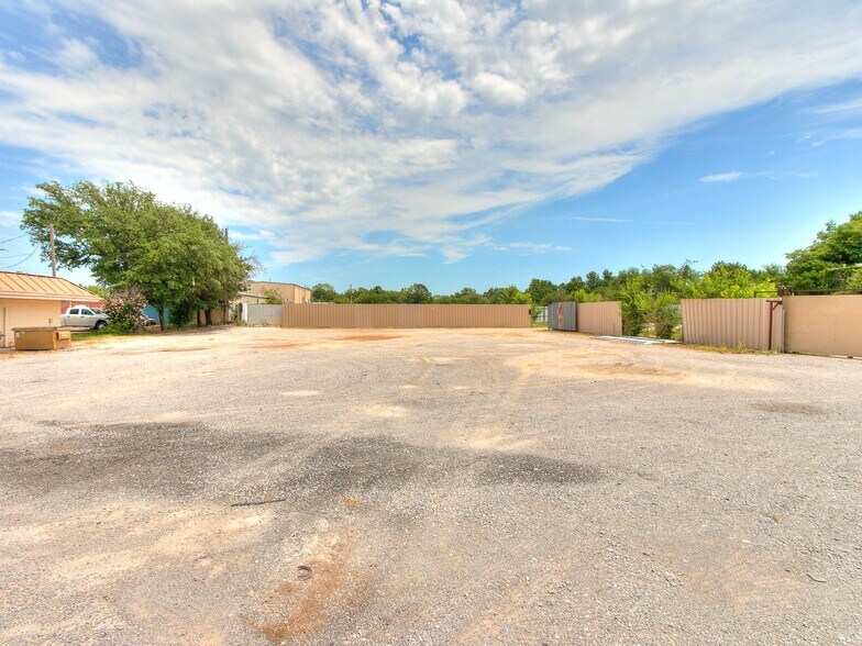 More Photos Of 1301 24th Ave SW, Norman Land For Sale