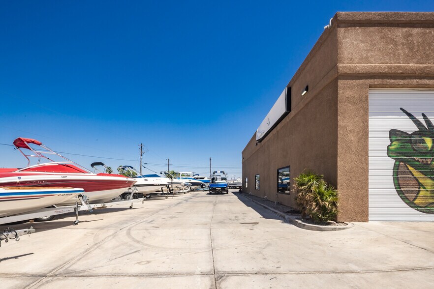 More Photos Of 1525 Industrial Blvd, Lake Havasu City Distribution For Lease