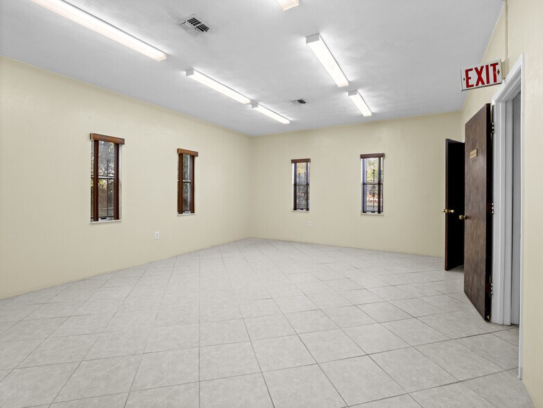 More Photos Of 4015 N Highway 1, Cocoa Office For Lease