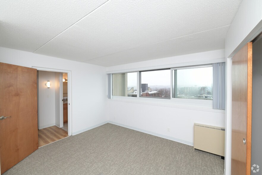 More Photos Of 1371 Beacon St, Brookline Apartments For Lease