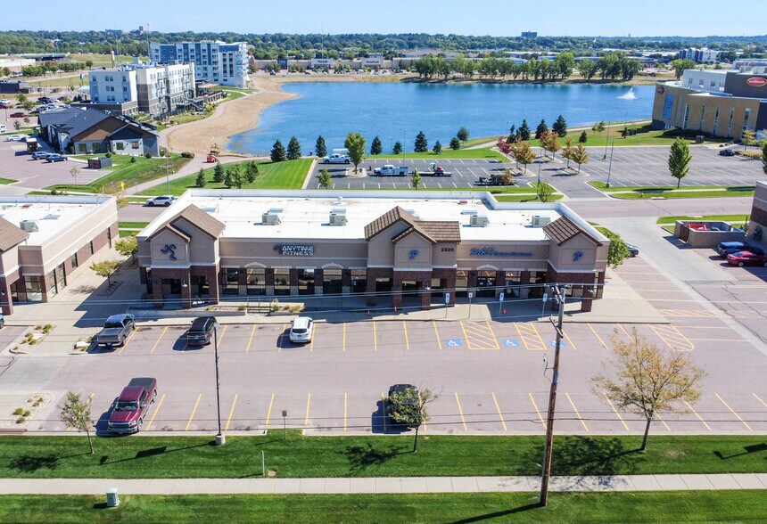More Photos Of 2320 S Marion Rd, Sioux Falls Health Club For Lease