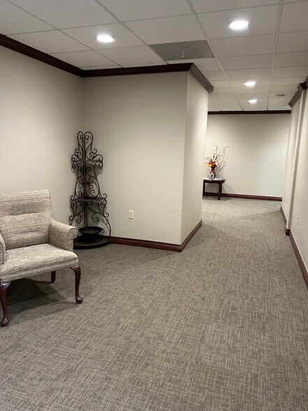 More Photos Of 3829 N Classen Blvd, Oklahoma City Office For Lease