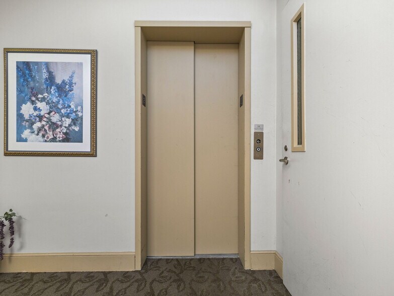 More Photos Of 12 Washington St, Natick Office For Lease