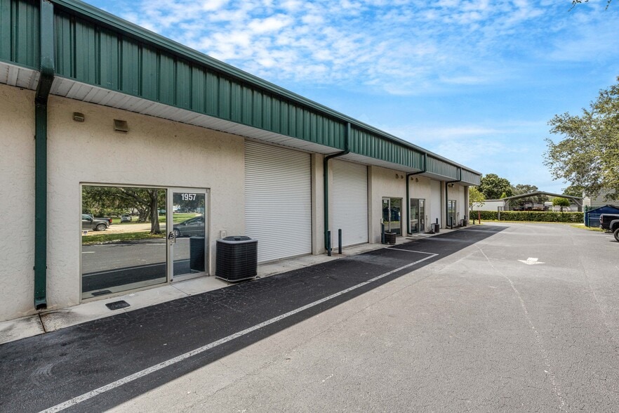 More Photos Of 1925-1963 Barber Rd, Sarasota Warehouse For Sale