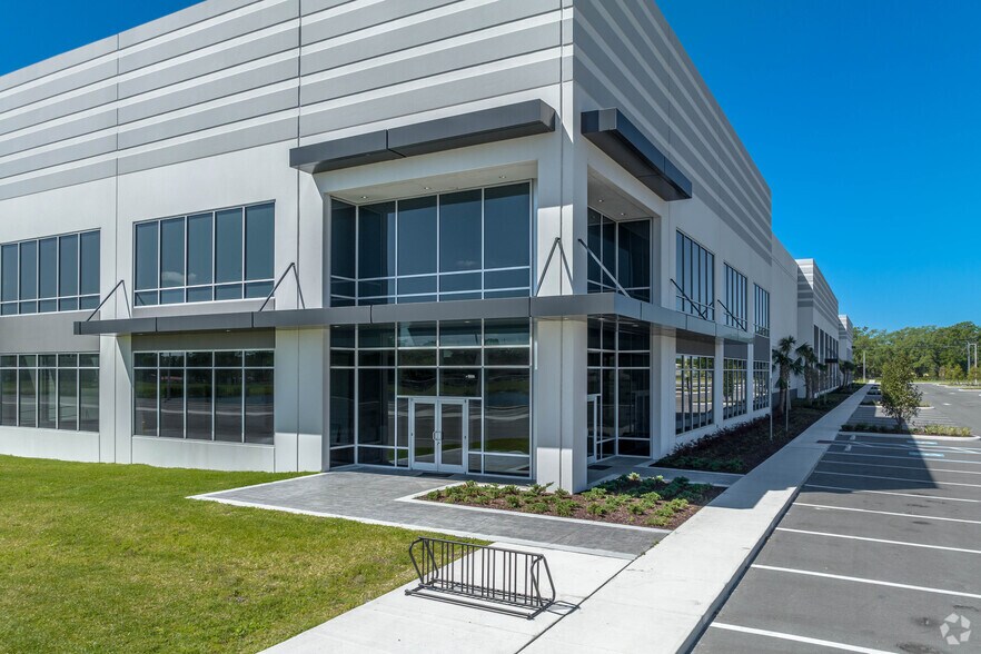 More Photos Of Charlie Taylor Rd @ Frontage Rd, Plant City Unknown For Lease