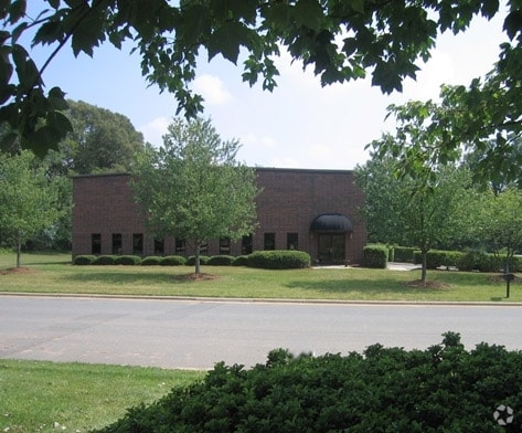 More Photos Of 11900 Sam Roper Dr, Charlotte Light Manufacturing For Lease