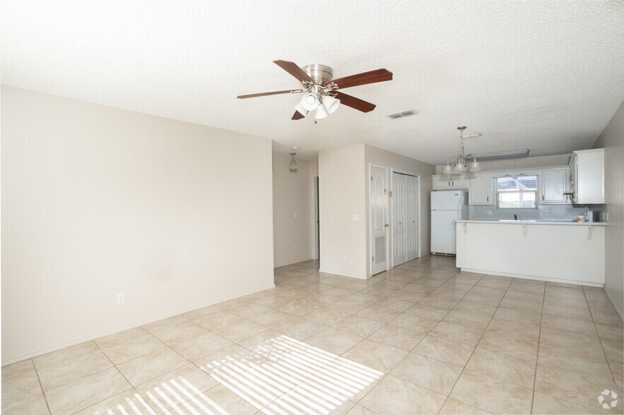 More Photos Of 2501 Hibiscus Ave, McAllen Apartments For Sale