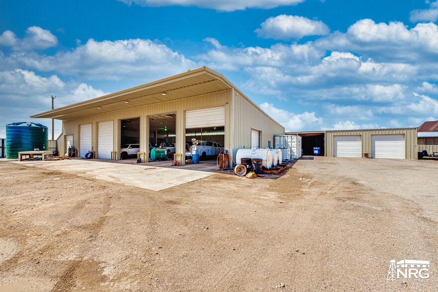 More Photos Of 4311 E County Road 45, Midland Manufacturing For Lease