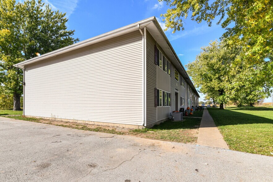 More Photos Of 2171 S 300 E, Kokomo Apartments For Sale