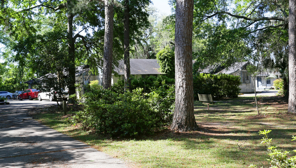 Primary Photo Of 101 Glenview Dr, Tallahassee Apartments For Sale