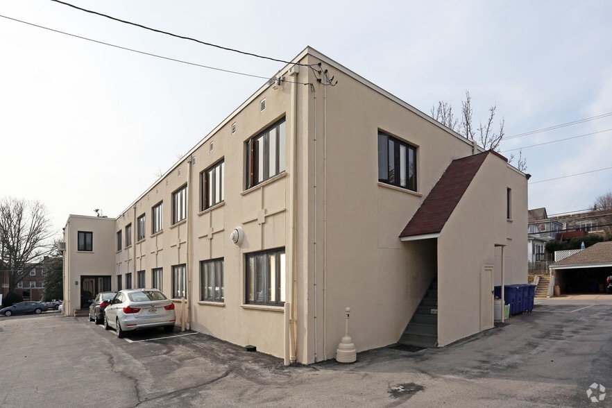 More Photos Of 117 Forrest Ave, Narberth Office For Lease