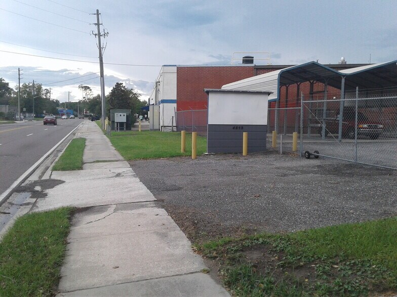 More Photos Of 4513 Lenox Ave, Jacksonville Service For Lease