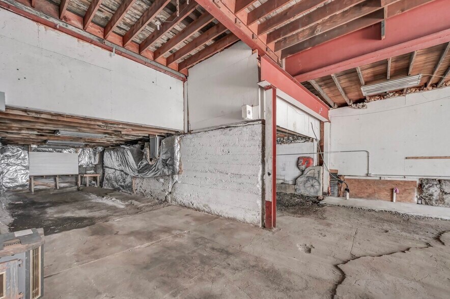 More Photos Of 317 S 10th Ave, Scranton Warehouse For Sale